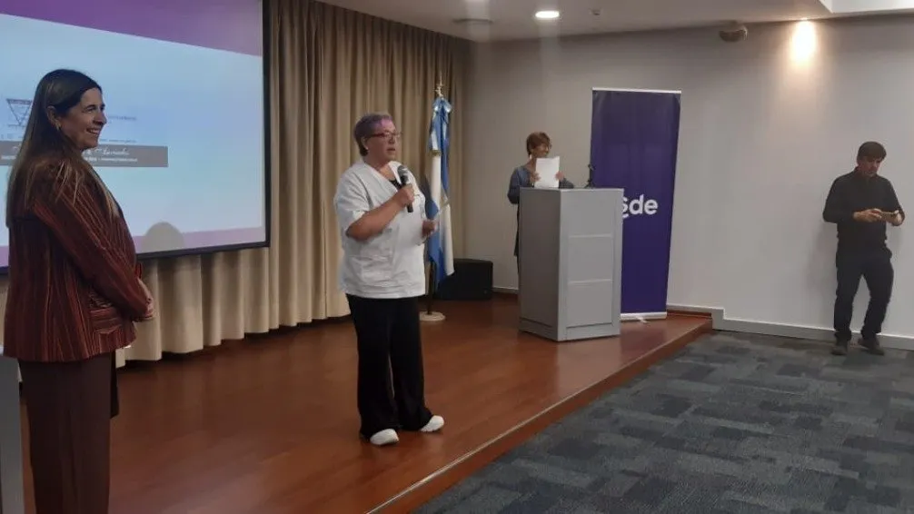 Fundación OSDE entregó diplomas a los egresados del 96° Curso de Asistentes en el Arte de Cuidar